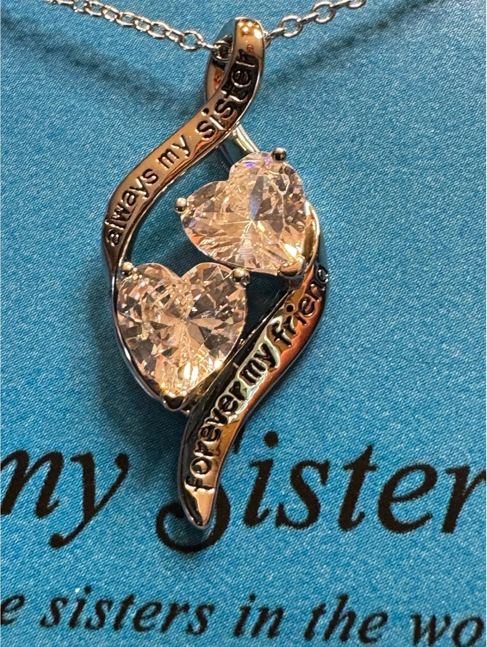 Dasany Fashion Jewelry Sister Pendant Necklace with Heart Crystals - Picture 5 of 8